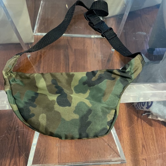 Camouflage Basic Training  Unisex Fanny Pack - Picture 3 of 3